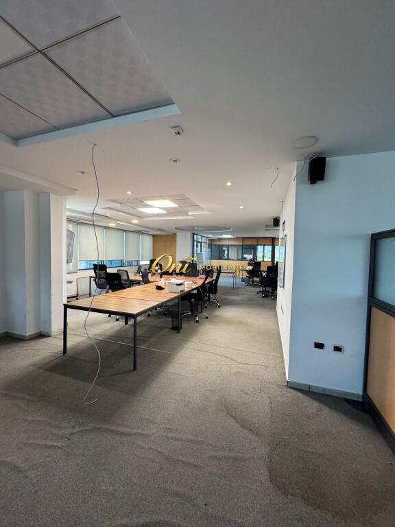 OFFICE FOR RENT, BOULEVARD OF THE MARTYRS OF THE NATION  