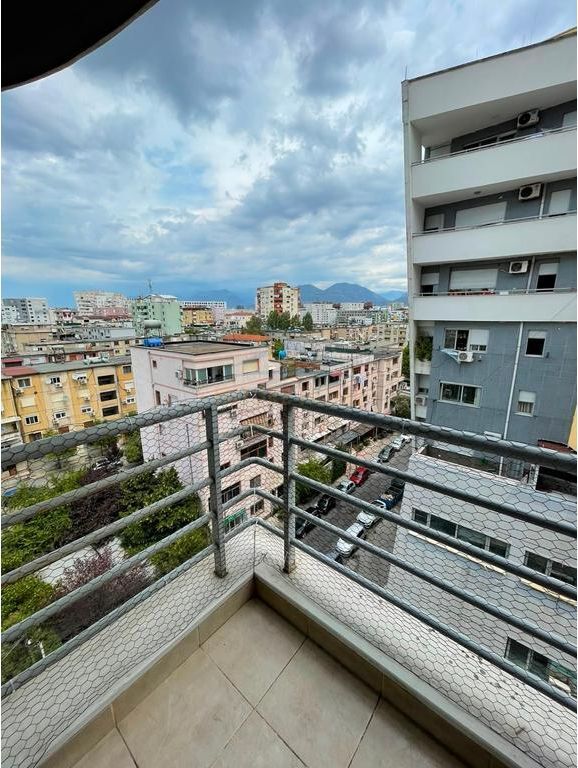 Affitto, Appartamento 2+1, Via Kavajës, Tirana.