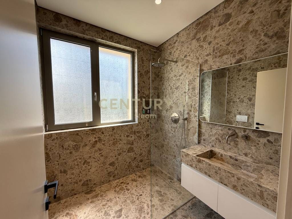 Villa with private pool for rent – Dry Lake