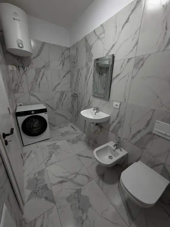 Appartamento 3+1 in affitto – Via 5 Maji 650 mila leke