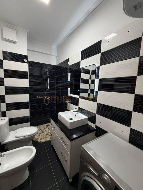 Shitet, Apartament 1+1, Golden Park 3, Rruga e Kavajës