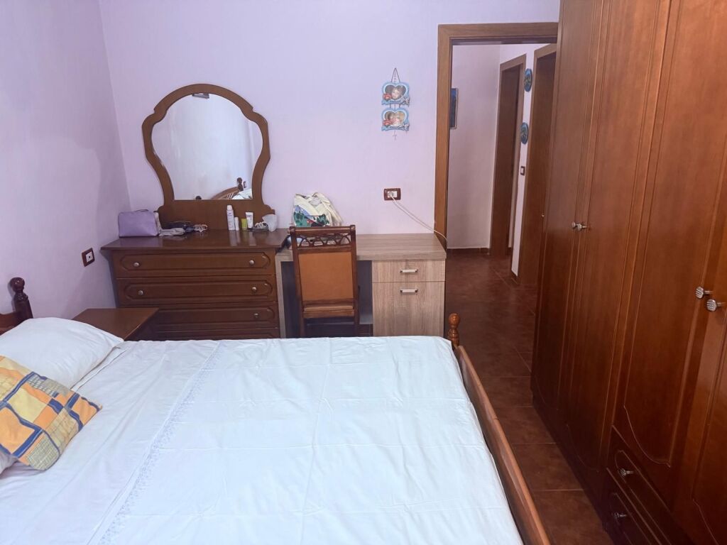 Qera | Apartament 2 + 1 | Shkolla e Bashkuar | 500 €/muaj