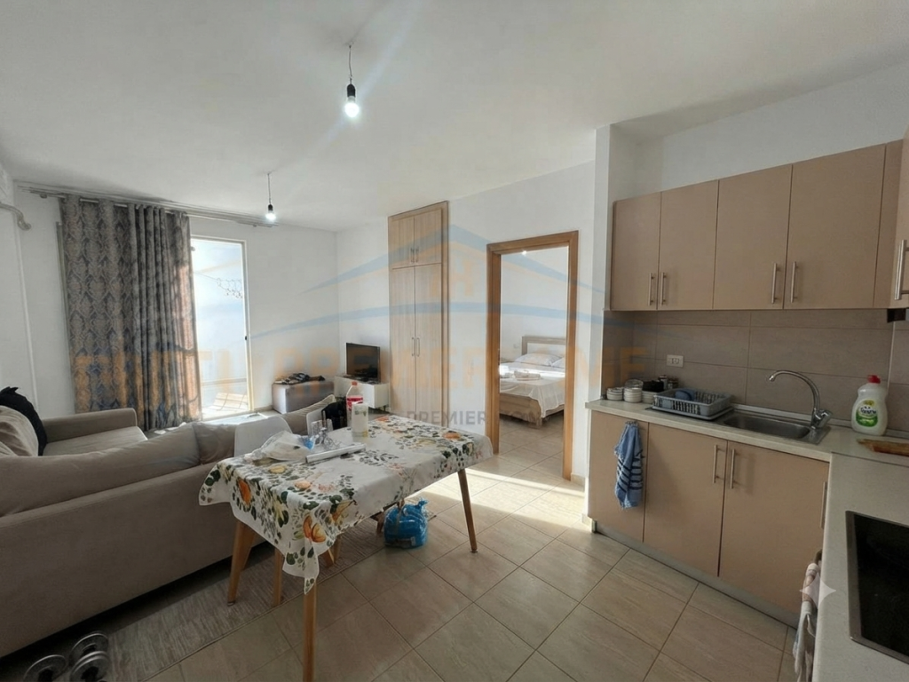 Shitet, Apartament 1+1, Unaza e Re