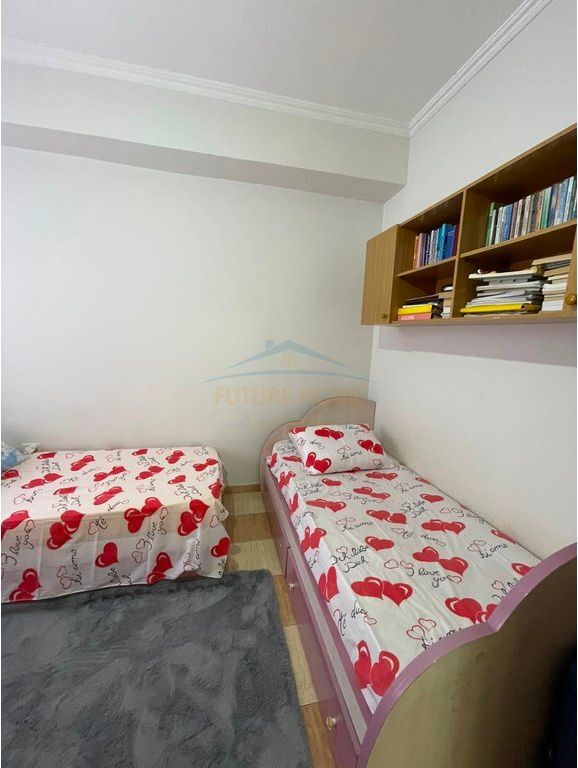 Affitto, Appartamento 2+1, Via Kavajës, Tirana.