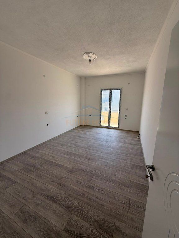 Apartament 107 m² për shitje në Pogradec – Pranë Liqenit të Ohrit