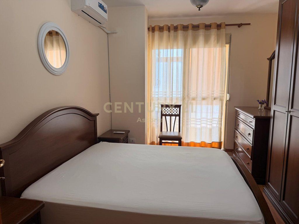 Apartment 2+1 for rent in Zogu i Zi