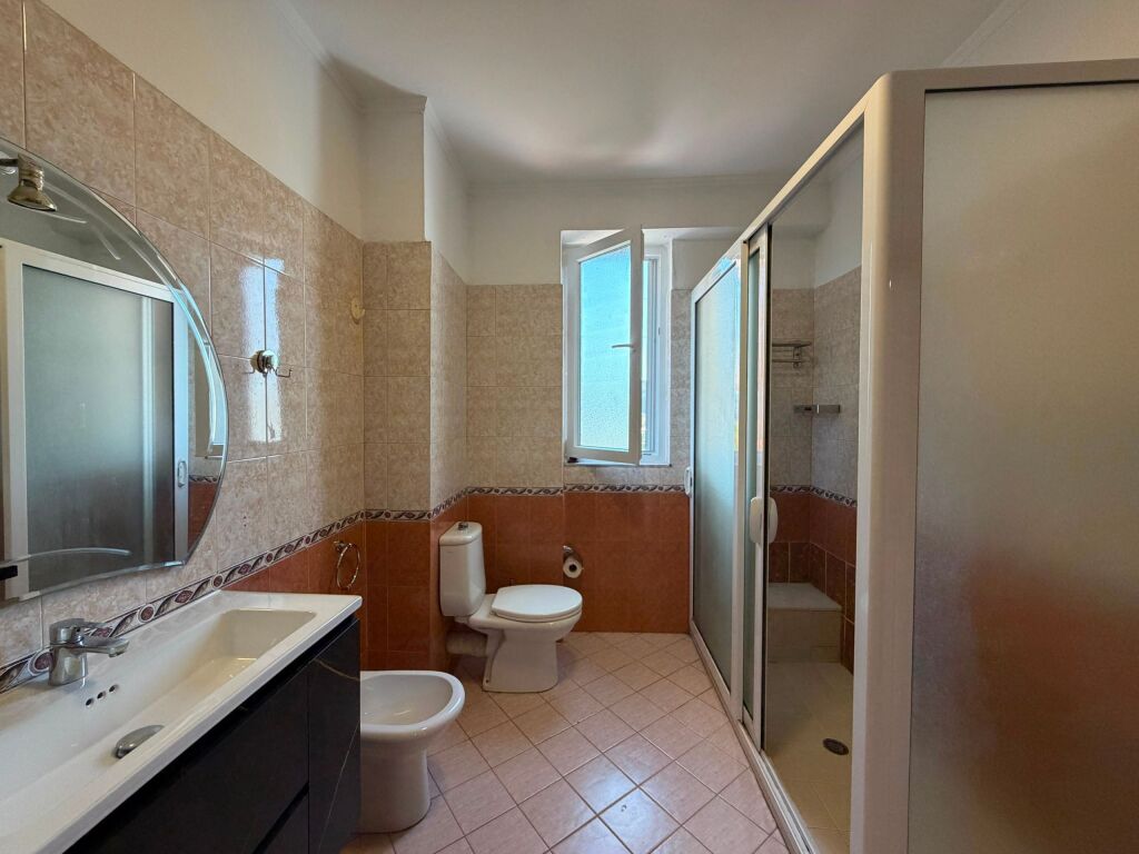 Qera | Apartament 4 + 1 | ISH Ekspozita | 1300 €/muaj