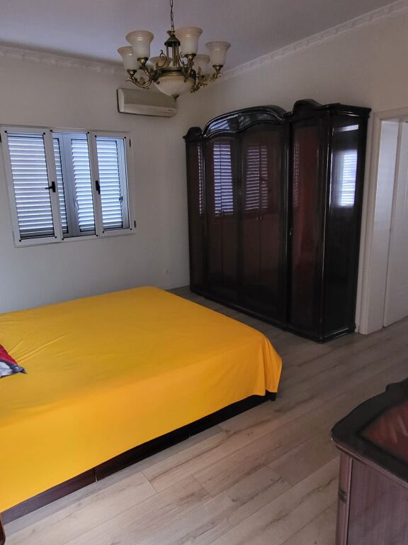 For rent 2+1 furnished Myslym Shyri private building 70000 lek