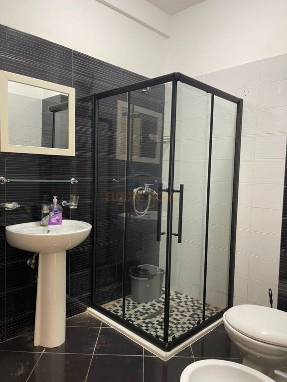 Qera,Apartament 1+1+Post Parkimi, Rruga Karl Gega, Stacioni i Trenit,Tiranë