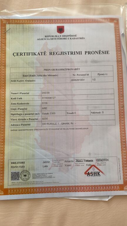 Shitet 2300 m2 toke me certifikate Dritas Tapize