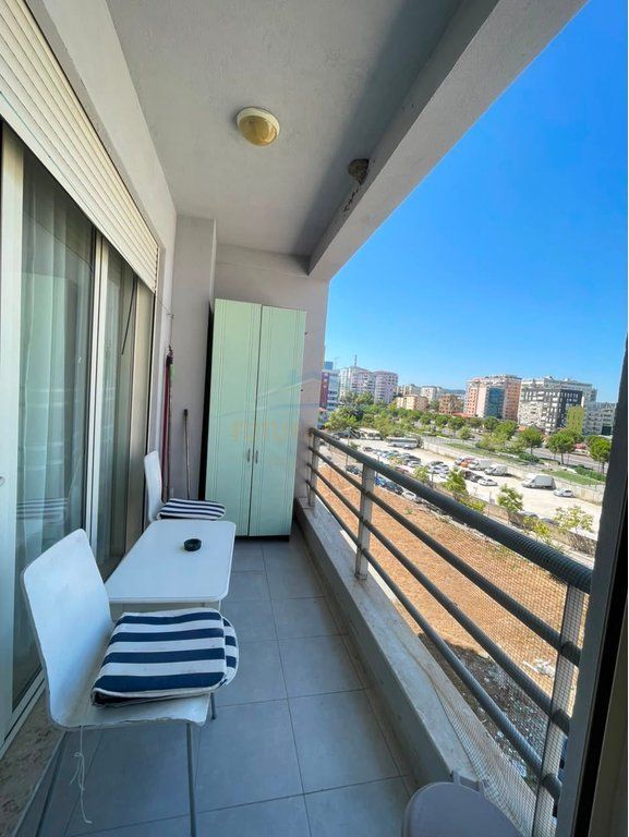 Qera,Apartament 1+1+Post Parkimi, Rruga Karl Gega, Stacioni i Trenit,Tiranë