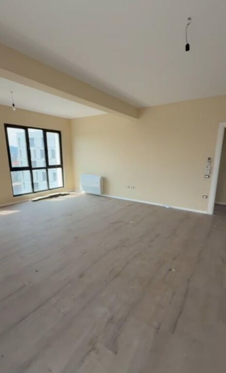 Qera | Ambjent Biznesi | Kompleksi Arlis | 800 €/muaj