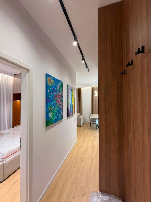 Jepet me qera apartament 1+1 dhe ballkon tek Rezidenca Kadiu, Ali Dem