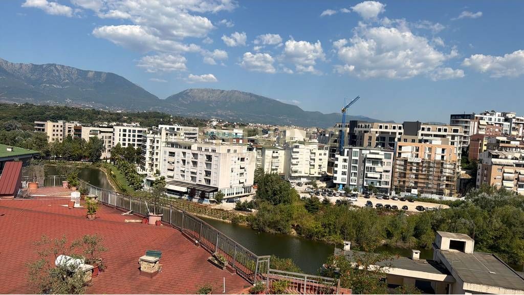 Apartament 2+1 me Verand me Pamje të Mrekullueshme | Liqeni i Thatë |+ 2 Parkime