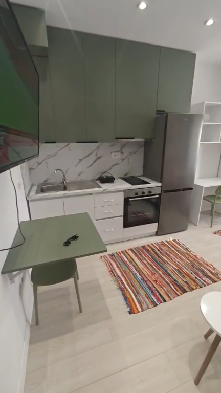 Monolocale in affitto Porcelan !