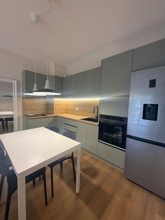 Jepet me Qera Apartament 2+1+2 Aura