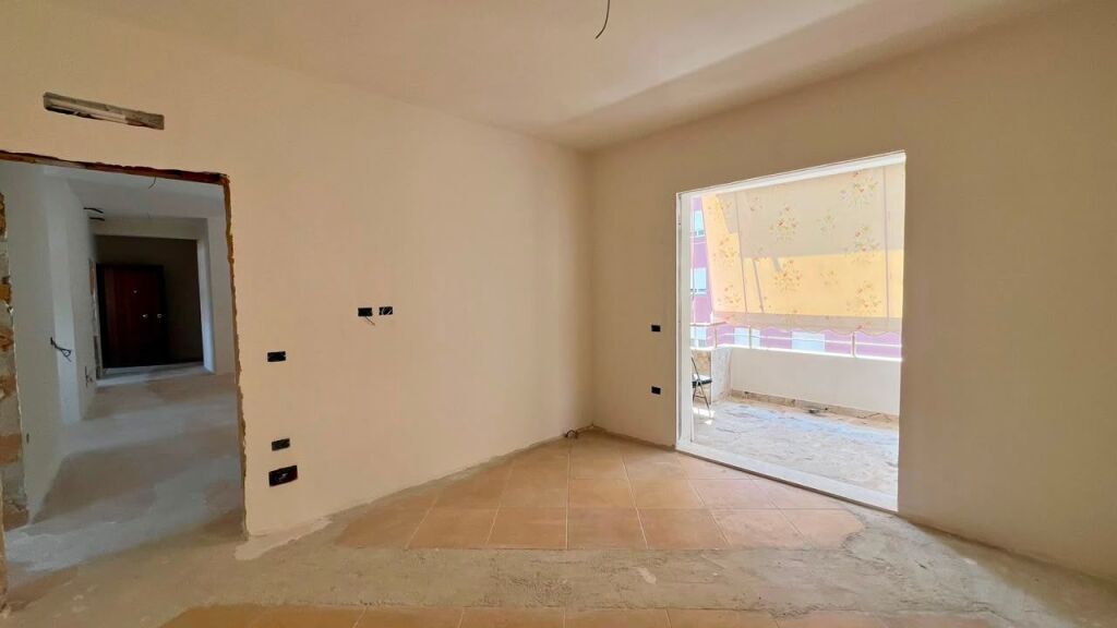 🏠SHITET 3+1+2wc + Kuzhine e Vecuar 📍Selite - Prane Universitetit Marlin Barleti 210,000€ - Orientim JUG🌞 - Kati 3 - SP.127m² - E Rinovuar