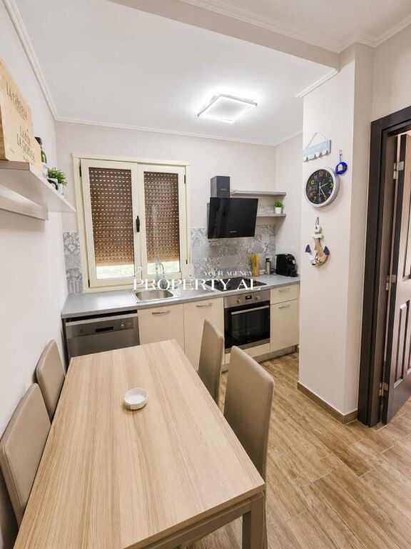 Apartament 2+1 me pamje deti për shitje në Orikum Marina, Vlorë