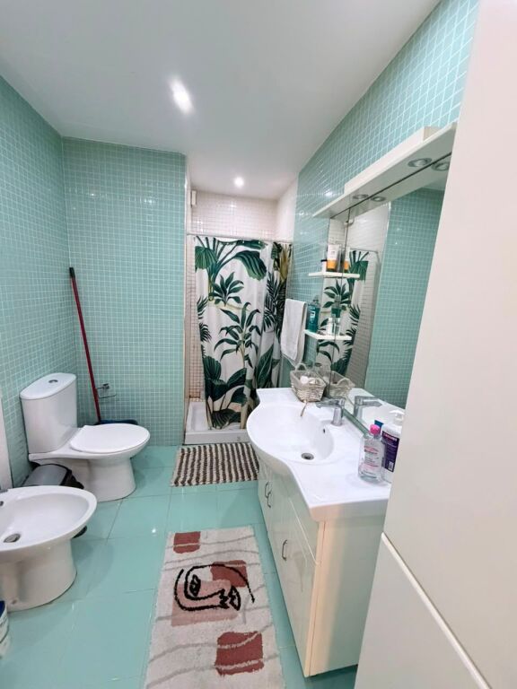 🏠 IN AFFITTO: Appartamento 1+1 📍Brryl – Vicino al Votra Bar || 55.000 Lek/Mese – Edificio Nuovo con Ascensore – 8° Piano – 80 m² || Vicino a Tutti i Servizi 🏃🏻‍♂️