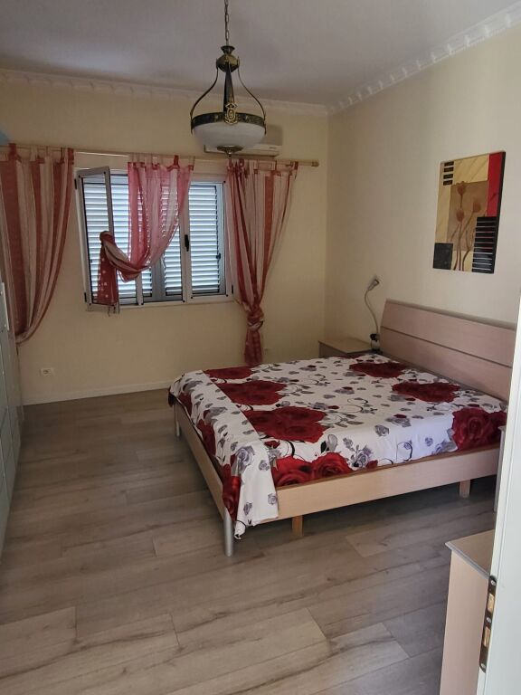 For rent 2+1 furnished Myslym Shyri private building 70000 lek