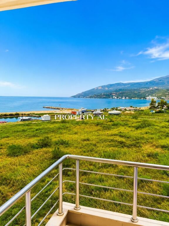 Apartament 2+1 me pamje deti për shitje në Orikum Marina, Vlorë