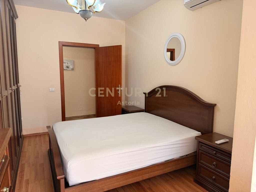 Apartment 2+1 for rent in Zogu i Zi