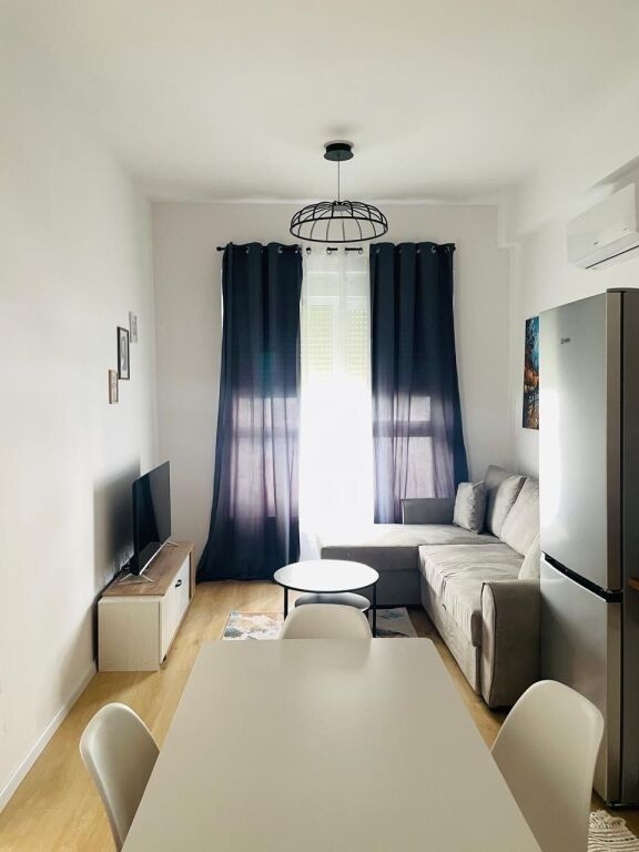 Jepet me qira 1+1 ne Rez Kadiu/Ali Dem 38.000Leke