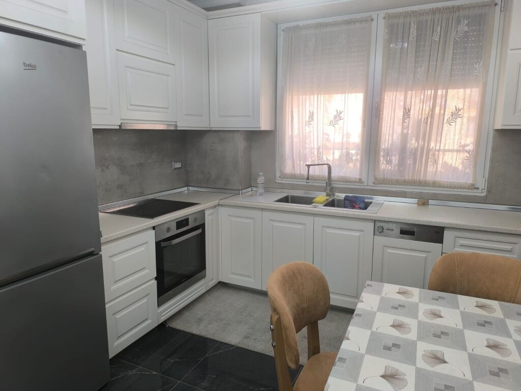 Appartamento 2+1 in affitto ad Astir