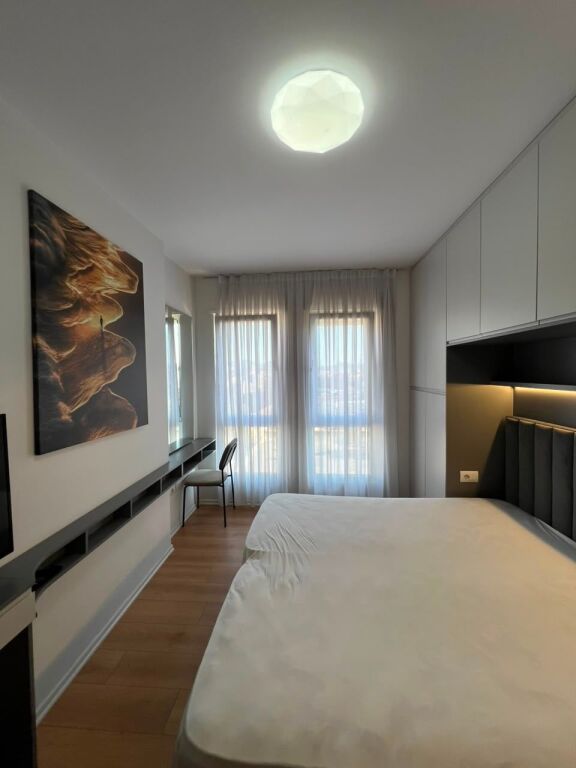 Jepet me qira apartament 2+1+2 +post parkimi tek 5 Maji
