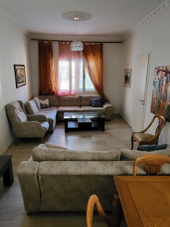 For rent 2+1 furnished Myslym Shyri private building 70000 lek
