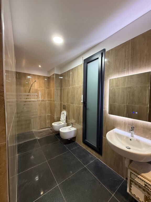 Jepet me Qera Apartament 2+1