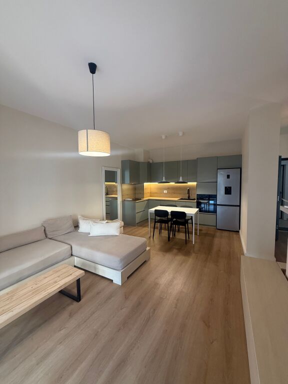Jepet me Qera Apartament 2+1+2 Aura