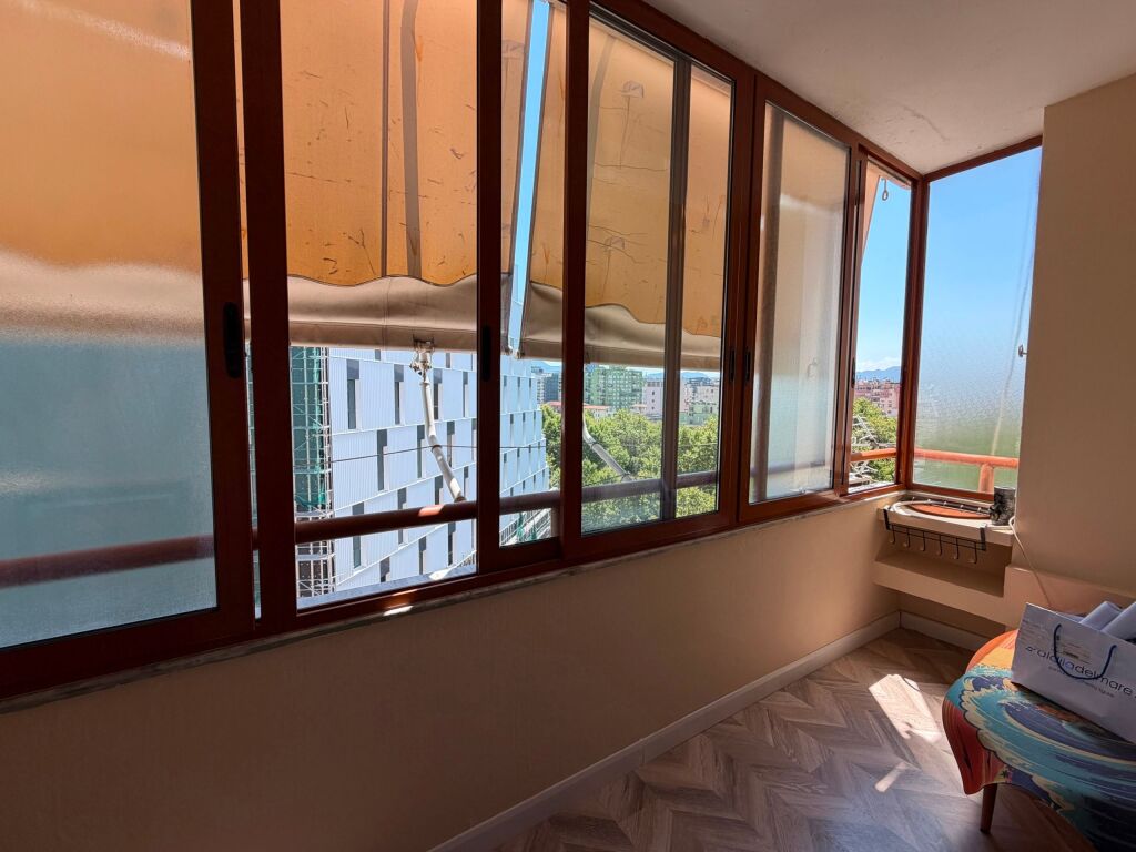 Qera | Apartament 4 + 1 | ISH Ekspozita | 1300 €/muaj