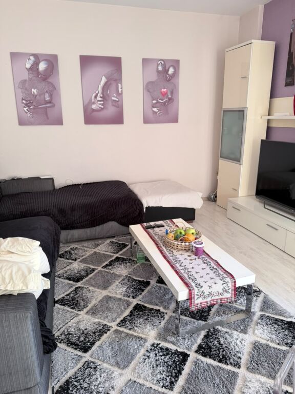 🏠 IN AFFITTO: Appartamento 1+1 📍Brryl – Vicino al Votra Bar || 55.000 Lek/Mese – Edificio Nuovo con Ascensore – 8° Piano – 80 m² || Vicino a Tutti i Servizi 🏃🏻‍♂️