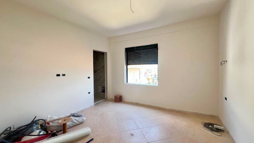 🏠SHITET 3+1+2wc + Kuzhine e Vecuar 📍Selite - Prane Universitetit Marlin Barleti 210,000€ - Orientim JUG🌞 - Kati 3 - SP.127m² - E Rinovuar