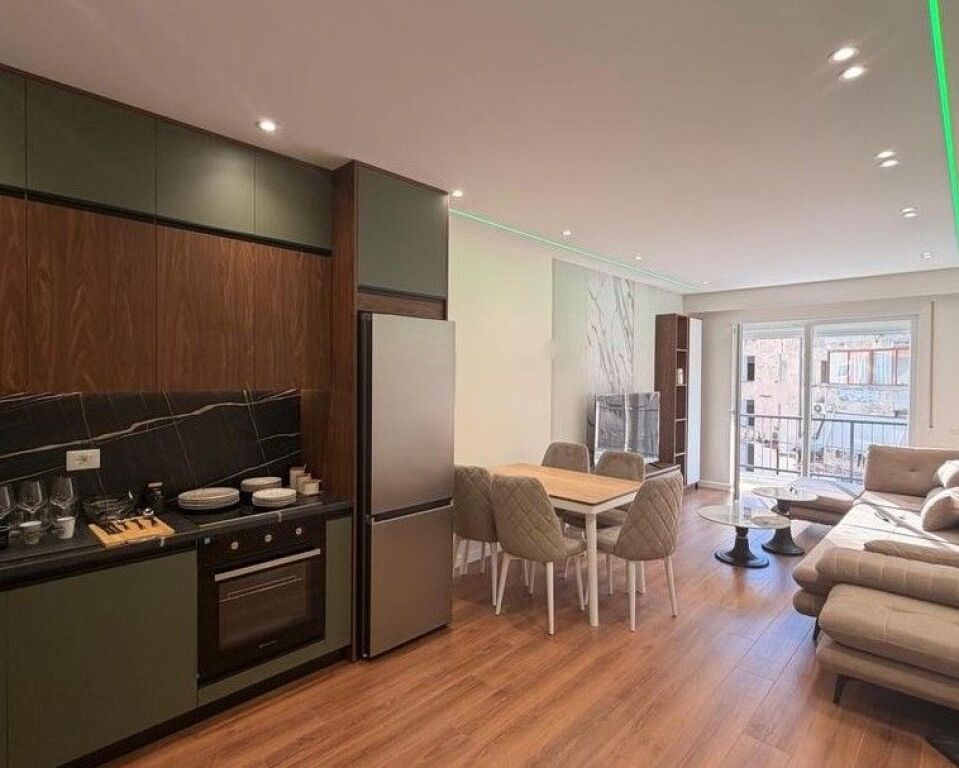 🏡 Appartamento 2+1+2 +🅿️ Posto Auto – 900 €/Mese