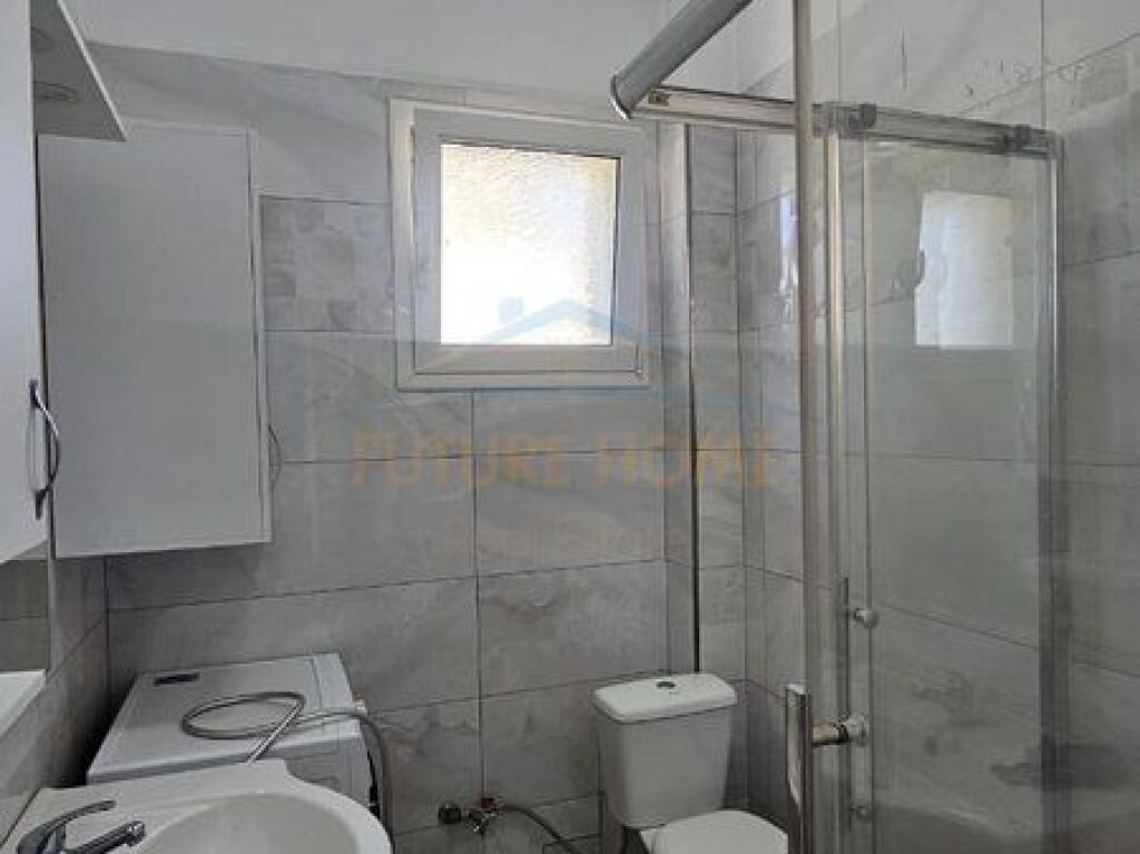 Qera, Apartament 2+1 + Post Parkimi, Ish Keneta,Durres