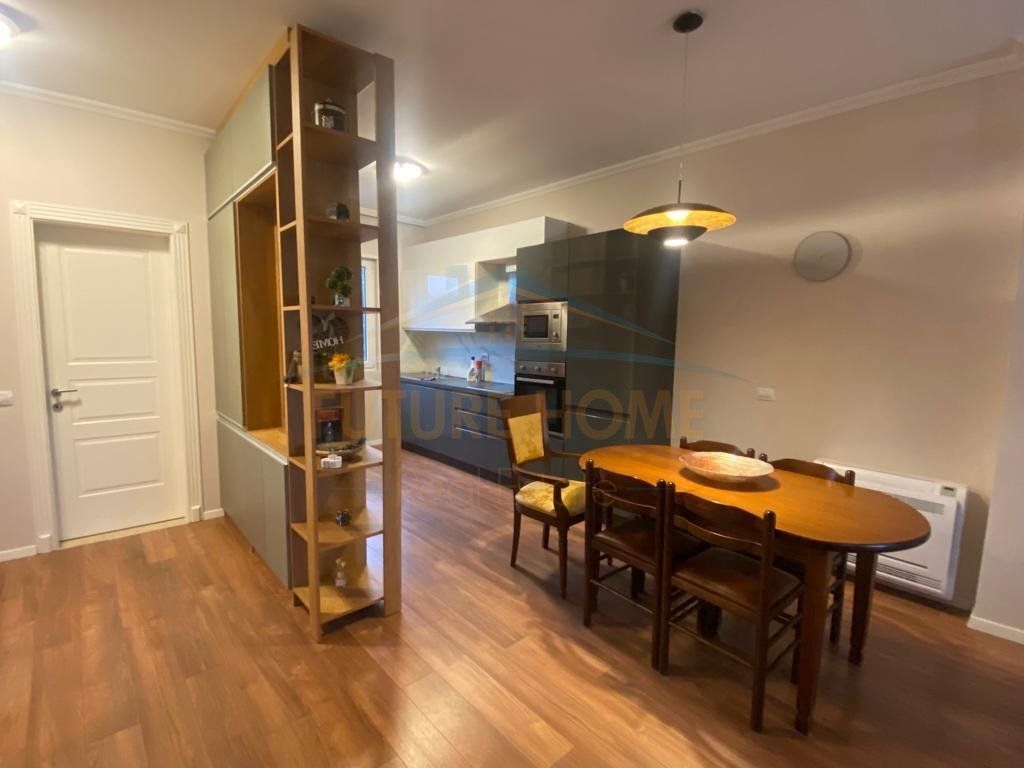 Qira, Triplex 3+1+2, Akacia Hills, Teg . OPP68000