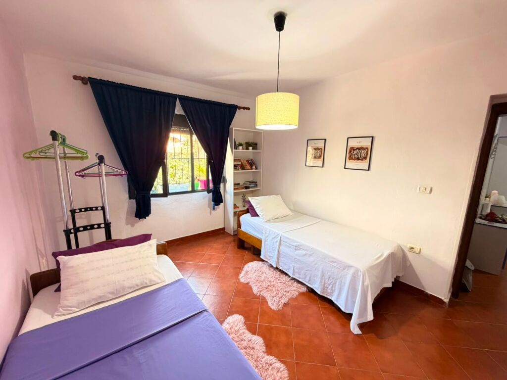 Apartament 1+1 per shitje, Rruga Fortuzi !