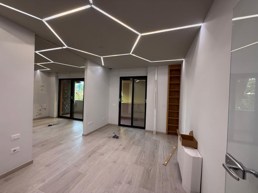 Office space for rent in Bllok!
