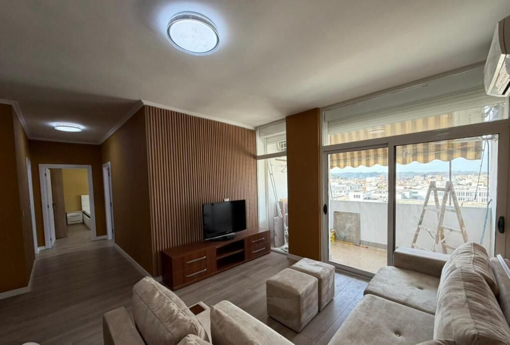 Girl wanted for rent sharing – Paris Municipality | 17,500 lek/month