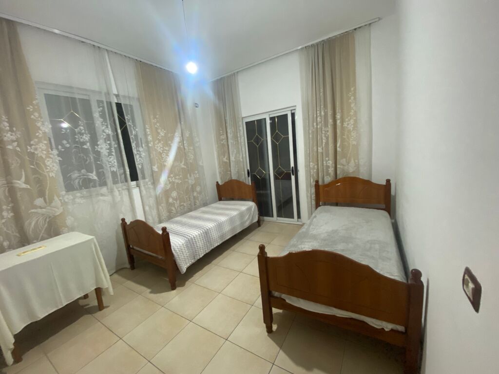 Apartament 1+1 per qera ne Kombinat !