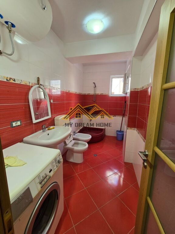 JEPET ME QIRA APARTAMENT 1+1 TEK MARKATA DURRES!