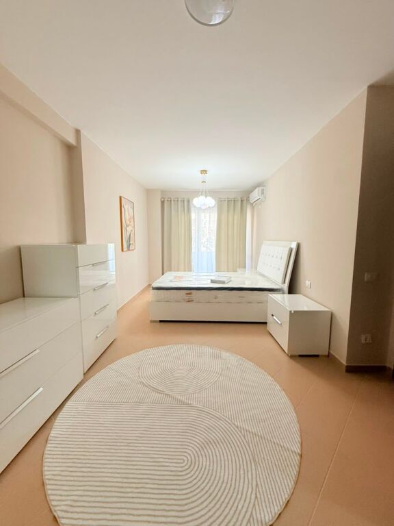 APARTAMENT 2+1 PER QERA TEK 21 DHJETORI