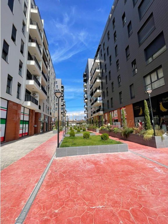 For sale, Shop, Trio Towers, Don Bosko