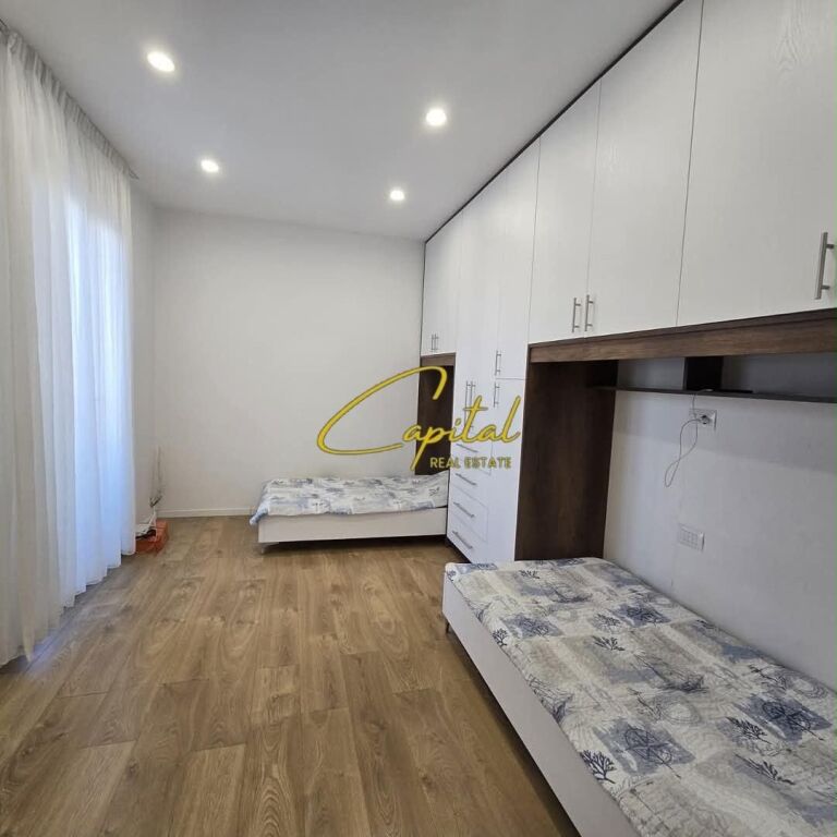 APARTAMENT ME QIRA 2+1+2 VASIL SHANTO 65.000 LEKE