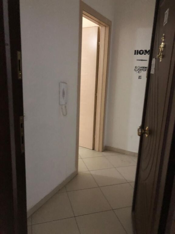 Apartament 2+1 me qira, Astir