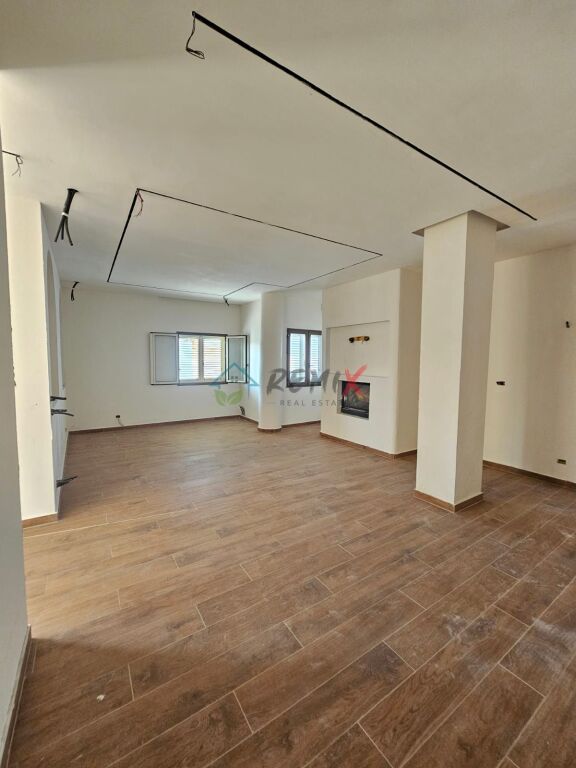 🏡 VENDESI SUPER PAPAFINGO IN VENDITA – EX DISTRETTO DI POLIZIA, DURRËS