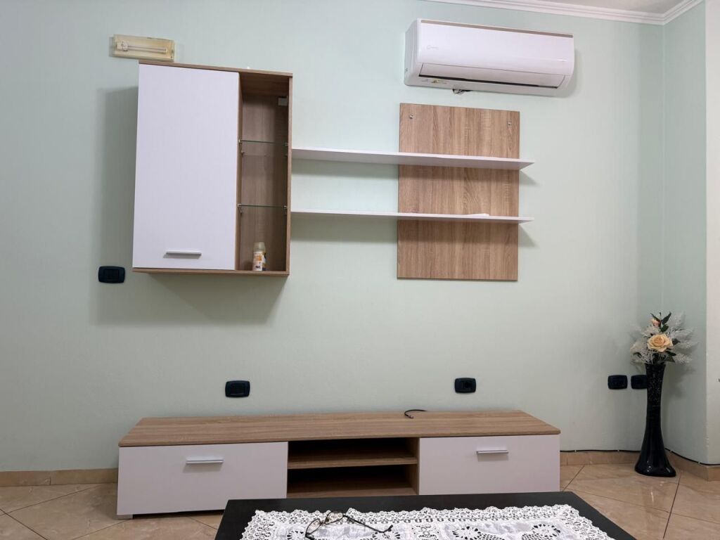 Qera | Apartament 2 + 1 | Prane Martenitetit te ri |500 €/Muaj