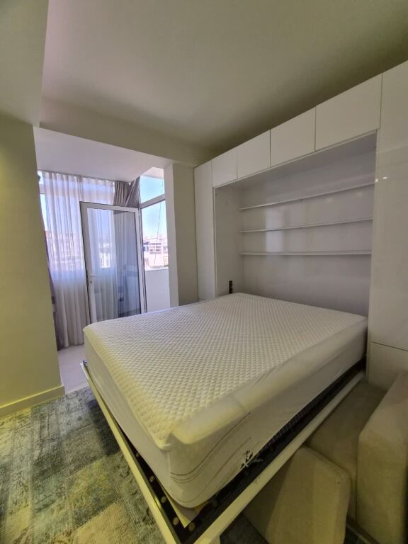 Jepet me Qira Garsoniere – Bllok, Tiranë,🏷️55.000Leke